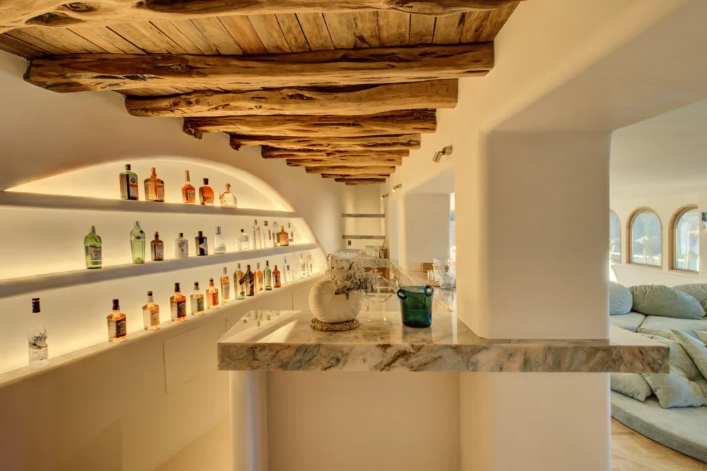 Moderne Bar in der Fincadelica Xarraca